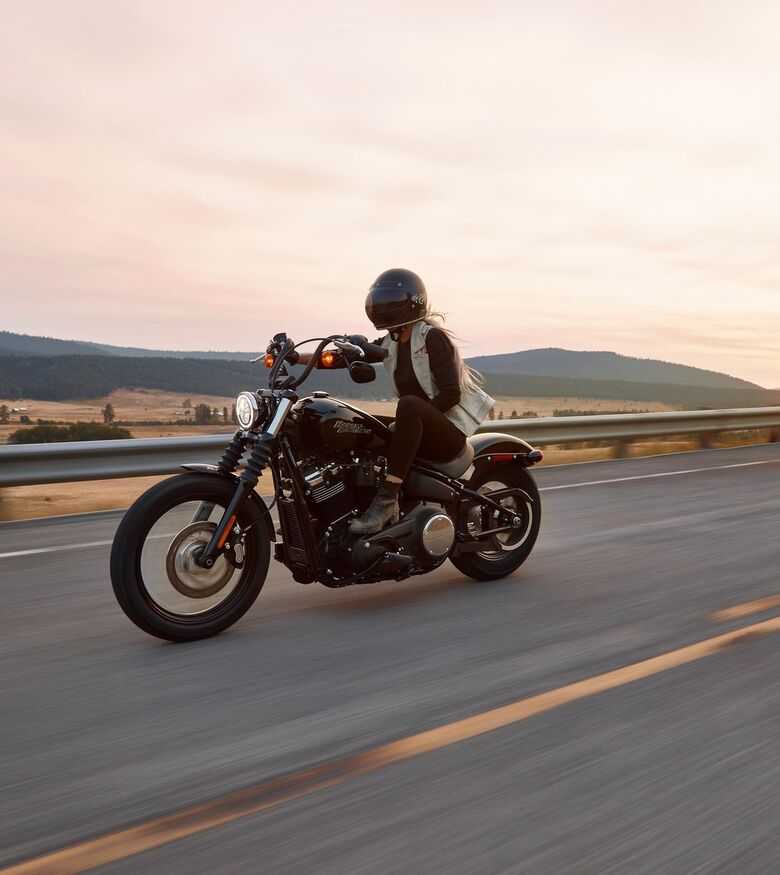 Motorcycle Accident Lawyers in Lexington, KY - motorcycle on highway