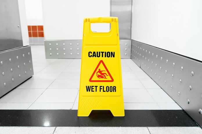 Slip & Fall Attorneys in Hilton Head, SC - Wet Floor Sign