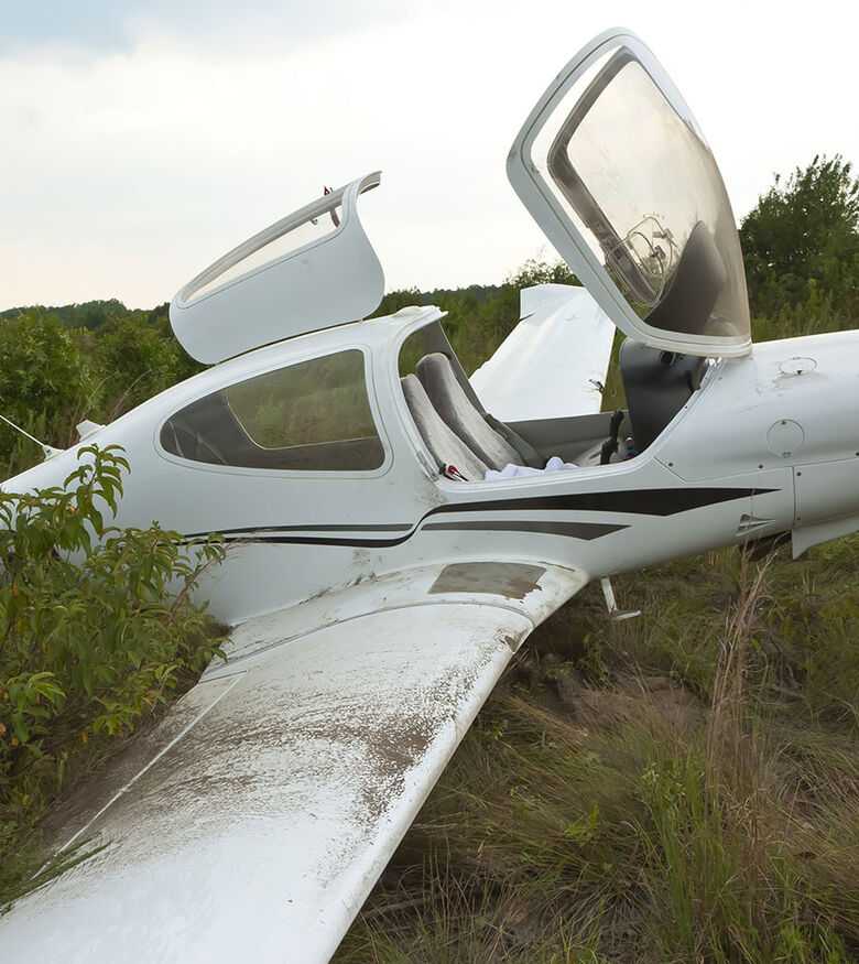 Aviation Crash & Accident Attorneys in Sarasota, FL - Crashed Plane