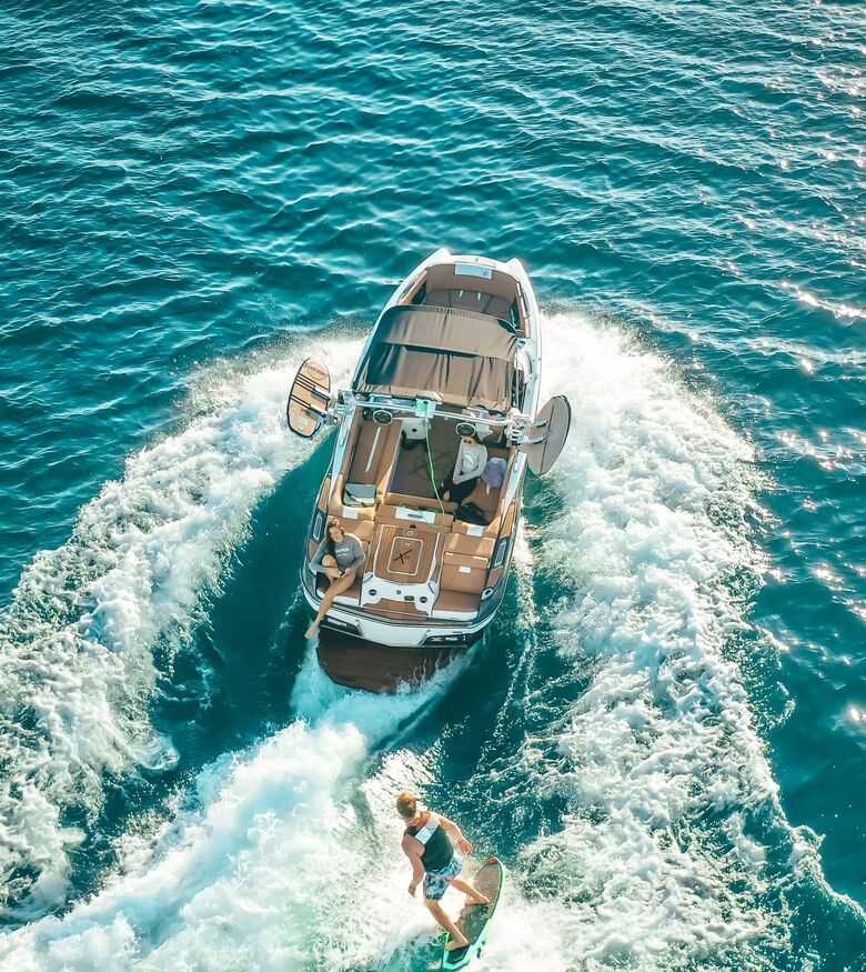 Jackson Maritime & Boating Accident Attorneys - boating on ocean