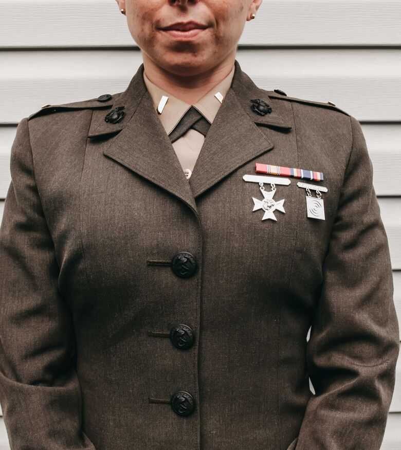 Louisville Veterans’ Benefits Attorneys - female veteran wearing army uniform