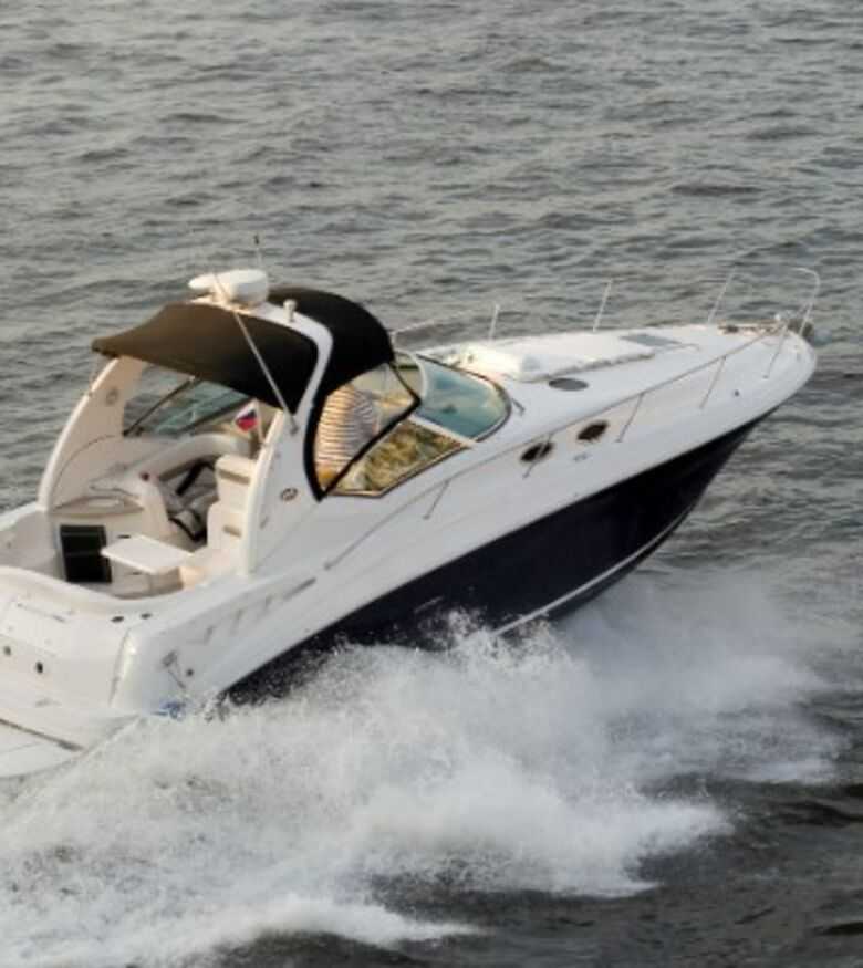 How to Find the Best Boat Accident Lawyer in Palm Harbor, Fl - Boat riding on the ocean