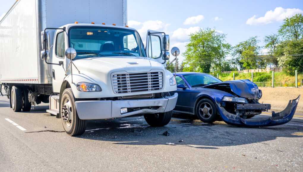 Large Truck Accident? Think Big — Call Morgan & Morgan, America’s Largest Injury Law Firm - truck accident