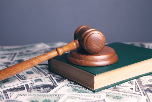 What Is a Statute of Limitations? - judge book