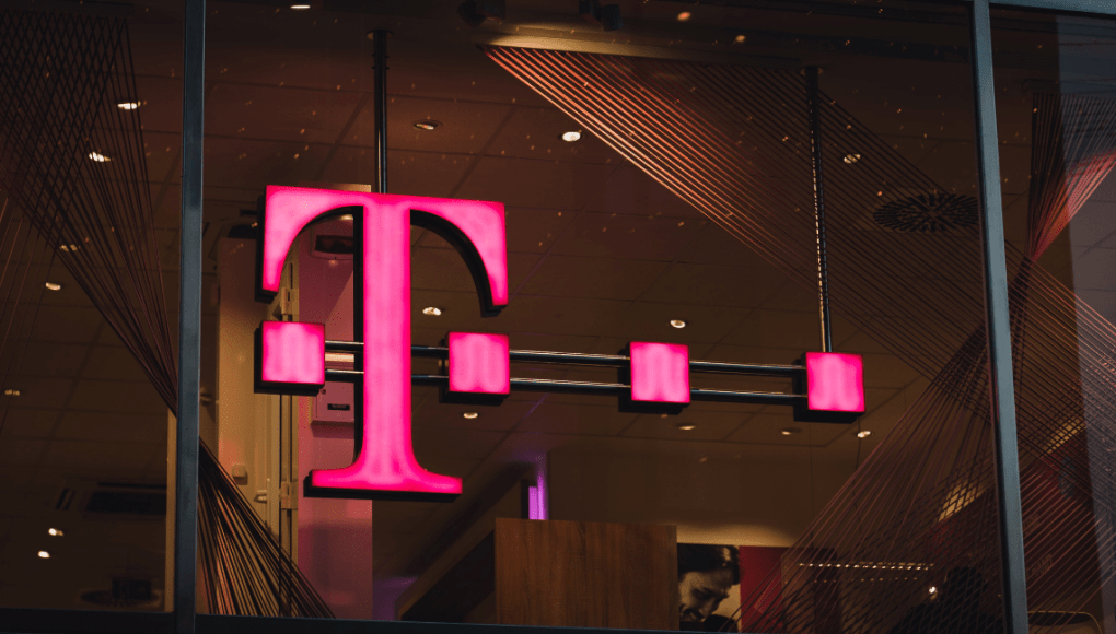 T-mobile logo