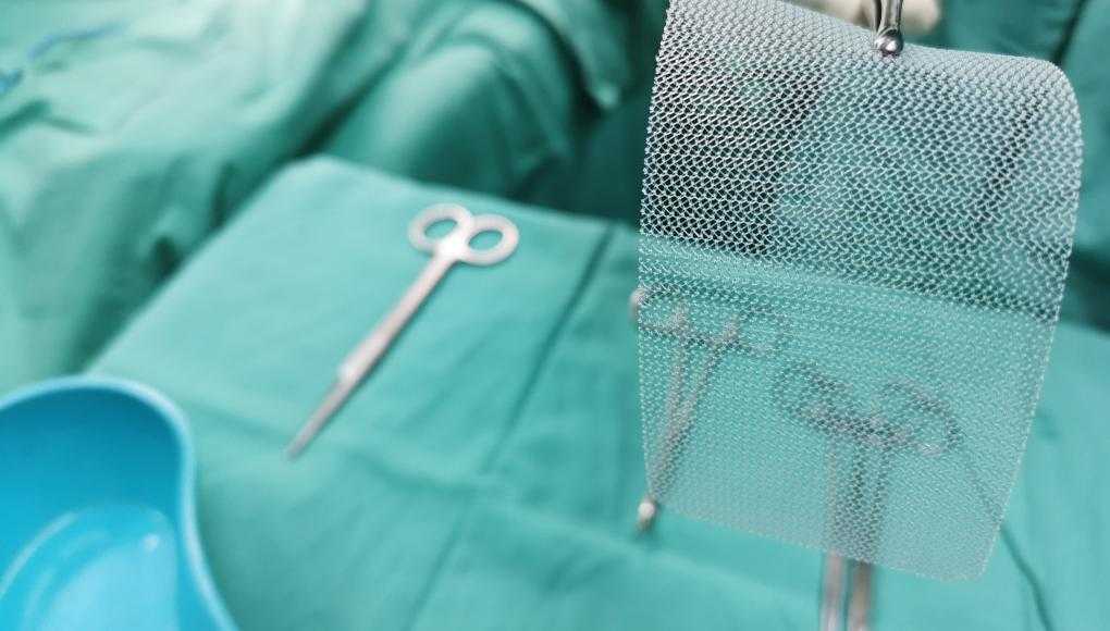 Surgical mesh in an operating room