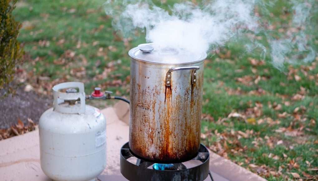 deep fried turkey for thanksgiving