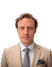 Headshot of Max Compton, a Savannah-based fire and burn injury lawyer at Morgan & Morgan