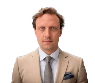 Headshot of Max Compton, a Savannah-based fire and burn injury lawyer at Morgan & Morgan
