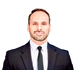 Headshot of ATTORNEY Giuseppe Ernesto Bove, a St. Louis-based personal injury lawyer from Morgan & Morgan