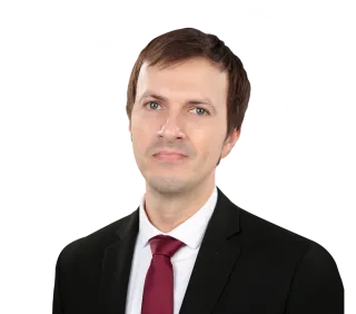 Headshot of Perry B. Nava, an Orlando-based premises liability and slip and fall lawyer at Morgan & Morganan
