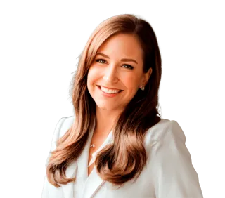 Headshot of Alana Zaleon, a Manhattan-based car accident and auto injury lawyer at Morgan & Morgan