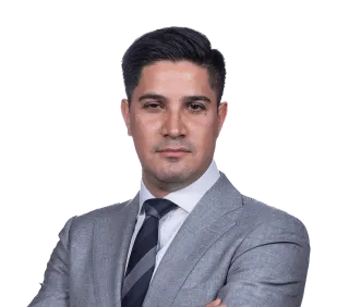 Headshot of Edward Averbuch, a New York City-based personal injury lawyer at Morgan & Morgan