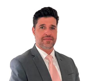 Headshot of Jaime “James” Alvarez, a Miami-based medical malpractice and negligence lawyer at Morgan & Morgan