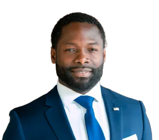 Headshot of Kimano Edwards, a Jacksonville-based personal injury lawyer at Morgan & Morgan