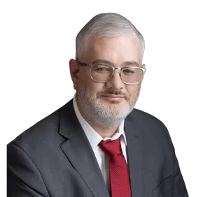 Headshot of Robin Hood, a Jacksonville-based veterans' benefits lawyer at Morgan & Morgan