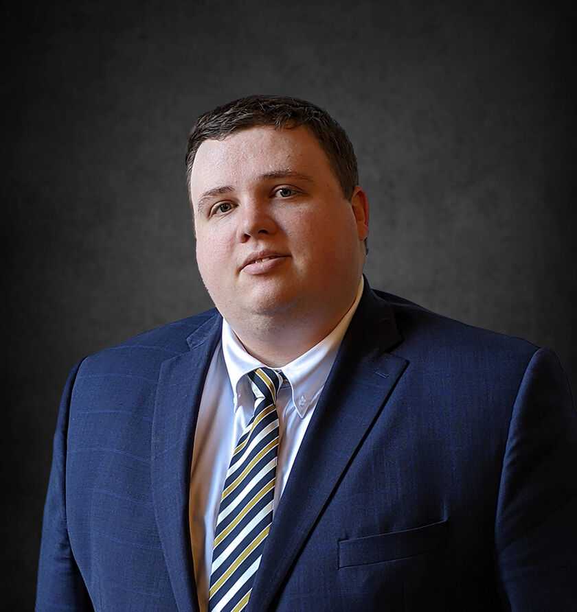 Headshot of Adam Irvin, a St. Louis-based work injury and workers' compensation lawyer from Morgan & Morgan