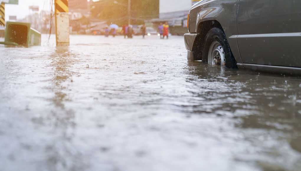 Car in flood