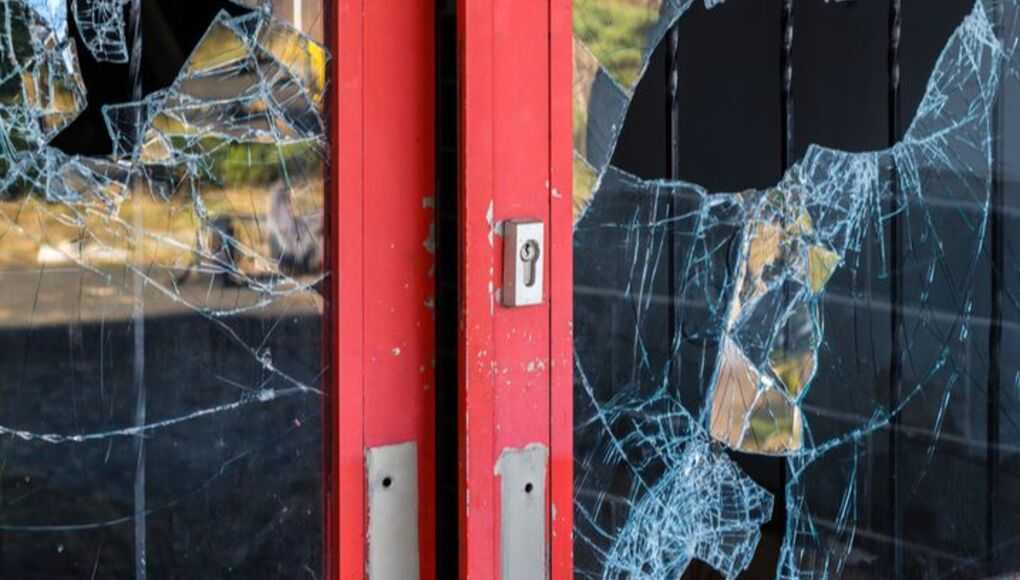 How Does Vandalism Impact My Business Interruption and Business Insurance Claim? - Broken Store Window
