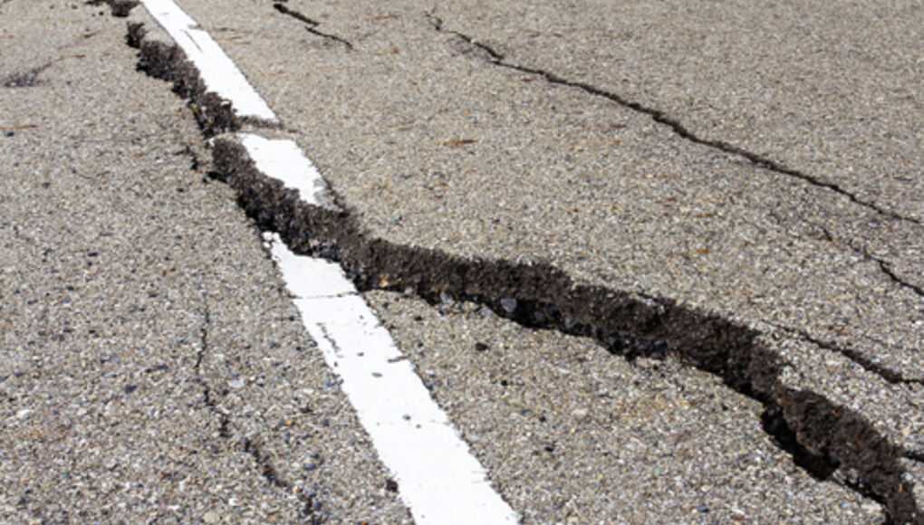 Geologists: Fracture Line Might be Sign of Future Sinkhole Problems - Road Fracture