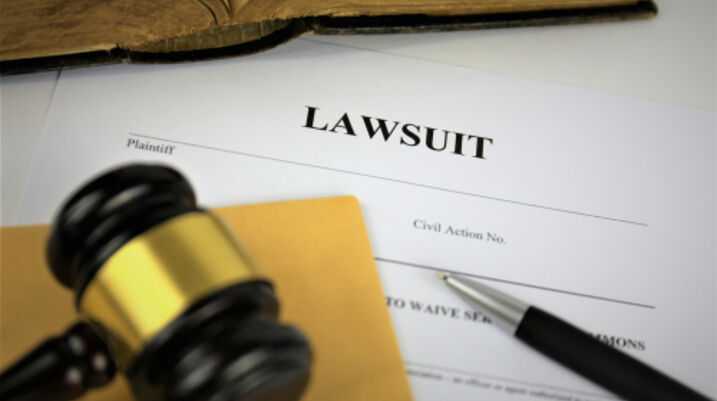 How Does an Injury Lawsuit Work - lawsuit paperwork