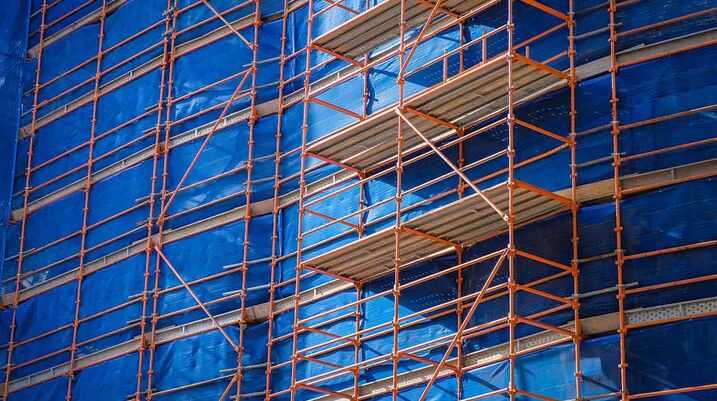 Building scaffolding