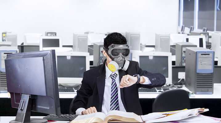 5 Ways Your Office Could Be Making You Sick - office