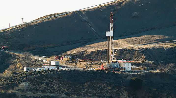 Porter Ranch Gas Leak: Residents Still Feeling the Effects One Year Later - Construction site