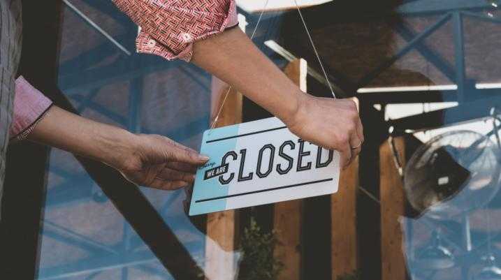 closed business sign