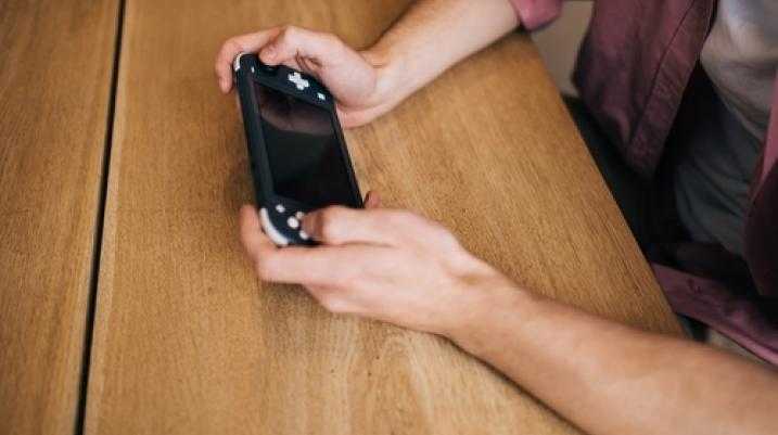 Nintendo’s Old Hardware Poses Security Issues - Gameboy