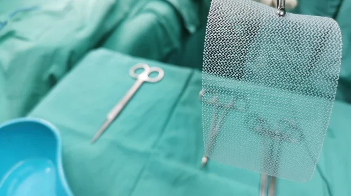 Surgical mesh in an operating room