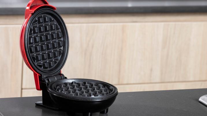 Waffle maker