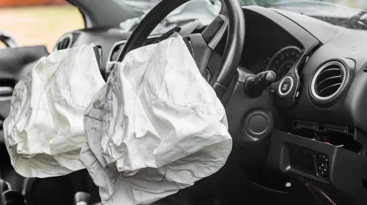 Two airbags gone off in a car