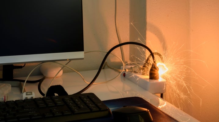 Outlet sparking
