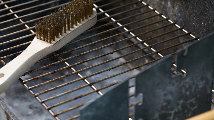 Grill brush