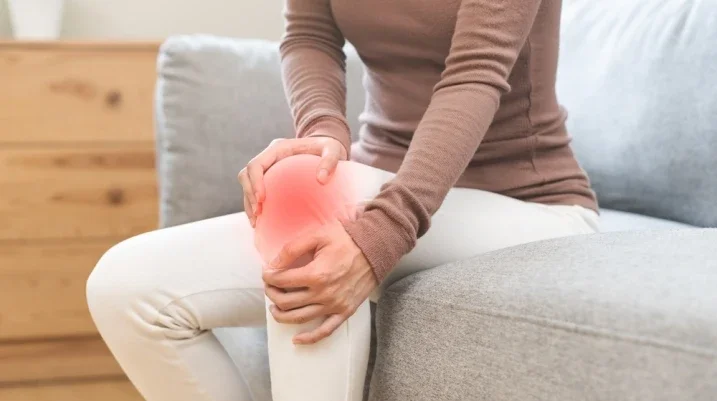 Woman with arthritis