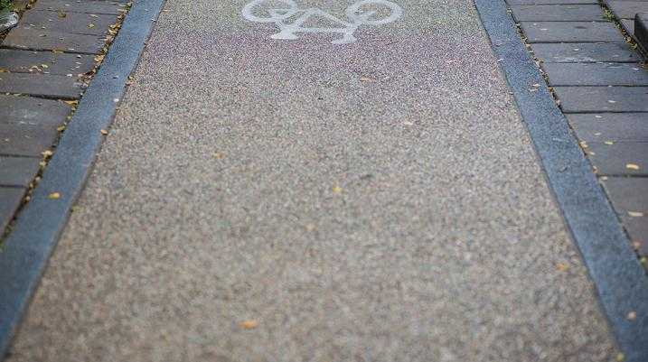 How More Boston Bike Routes Lead to Safer Cycling - bicycle lane