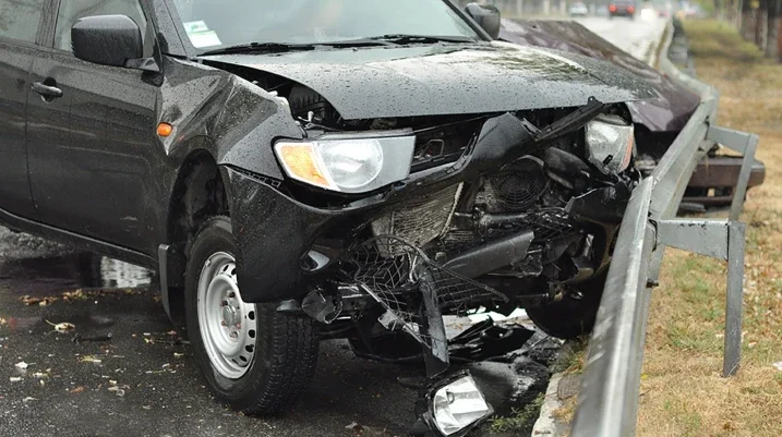 Car crashed in guardrail