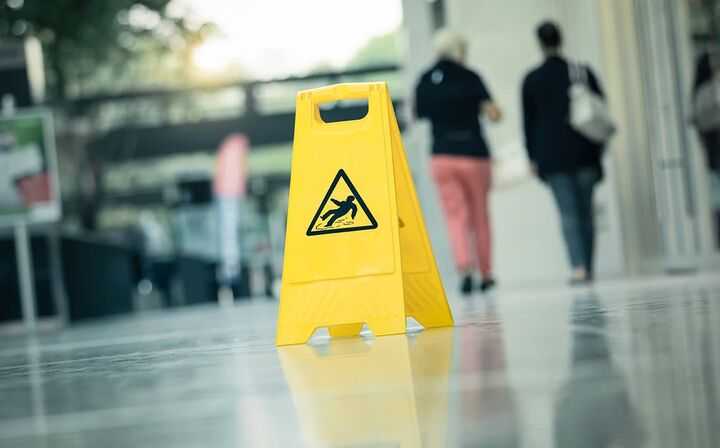 2020 Slip & Fall Cases - slip and fall sign