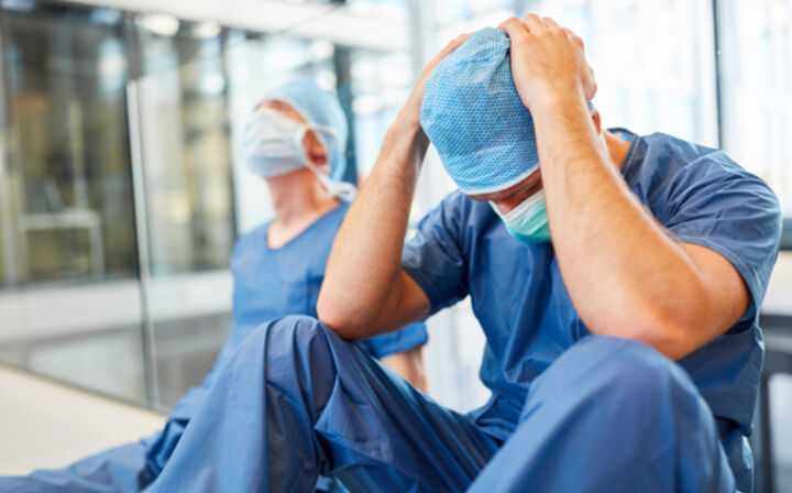 Surgical Errors - medical malpractice with doctor