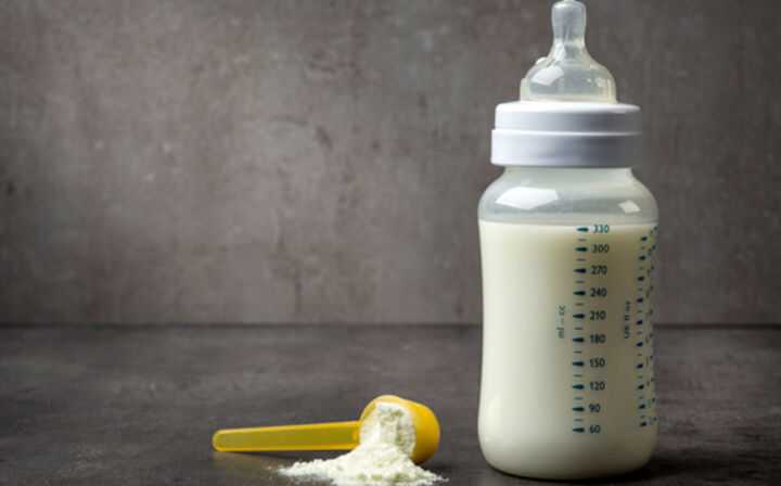 Baby Formula Similac Lawsuit - baby formula in a bottle