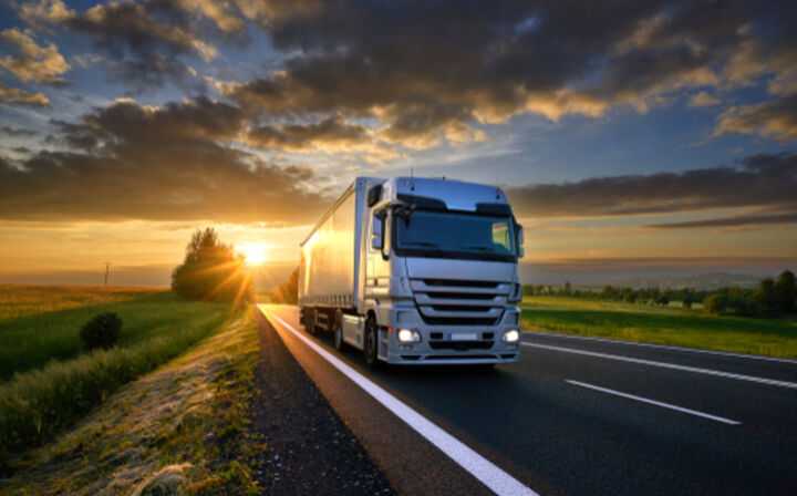 Commercial Truck Laws - truck on highway