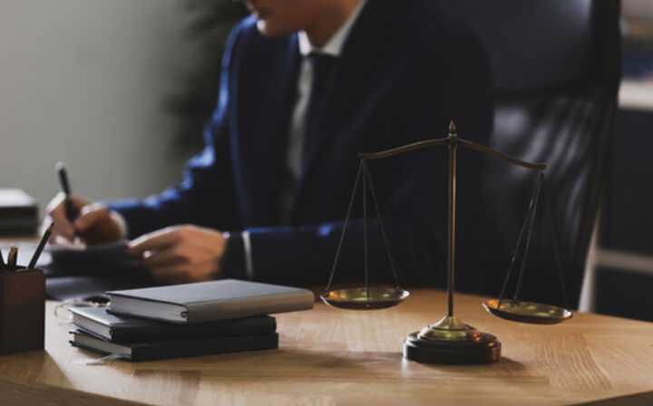 Can I Afford a Lawyer Without Any Insurance - lawyer desk