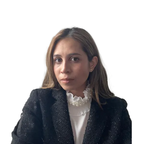 Headshot of Cassandra Pena, a DC-based personal injury lawyer at Morgan & Morgan