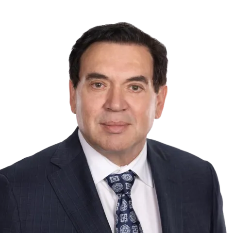 Headshot of Oscar Roesler, a CA-based personal injury lawyer at Morgan & Morgan