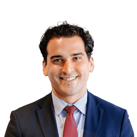Headshot of Alberto Oquendo-Alvarez, a FL-based personal injury lawyer at Morgan & Morgan