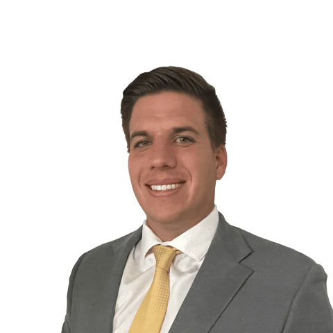 Headshot of Alexander Licznerski, a St. Petersburg-based insurance claim lawyer at Morgan & Morgan