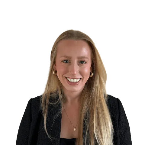 Headshot of Carly Uliss, a MA-based personal injury lawyer at Morgan & Morgan