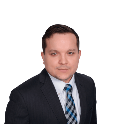Headshot of Dustin Gomez, a Chicago-based class actions lawyer at Morgan & Morgan