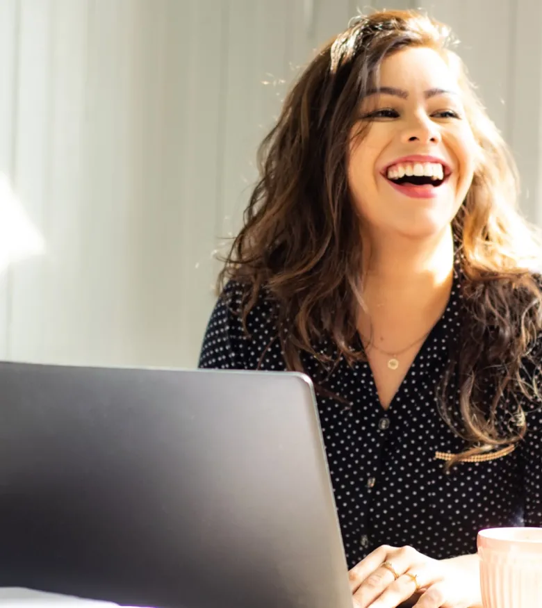 Labor & Employment Lawyers in Birmingham, AL - happy worker at work